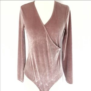 NWOT Madewell Baby Pink Crushed Velvet Bodysuit